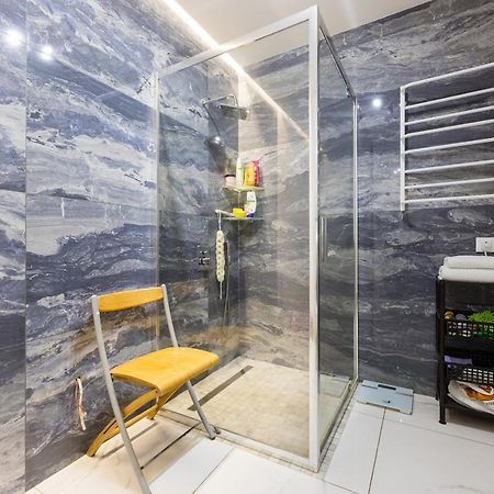 Квартира У Будинку З Власним Бомбосховищем Біля Жд Вокзалу 50 М2 Apartment Kyiv Exterior photo